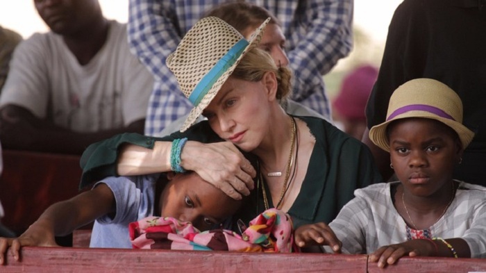 Madonna faced sharp questions in Malawi adoption process